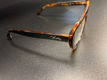 Load image into Gallery viewer, The Linda - Fritz Eyewear Collection
